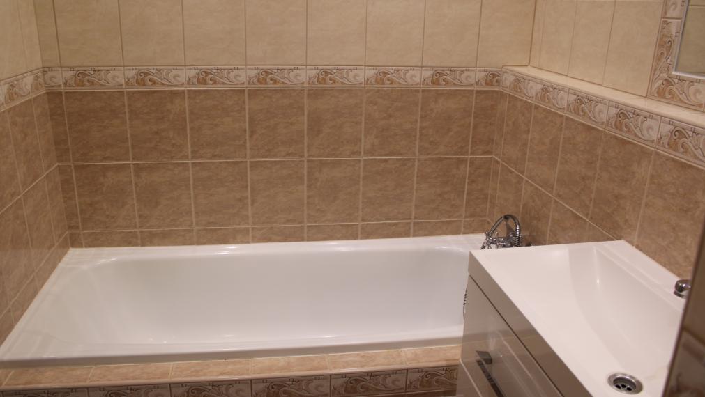 SPEKTRUM REALITY- Na PREDAJ  kompletne prerobený 3-izbový byt, 71 m2, Banská Štiavnica