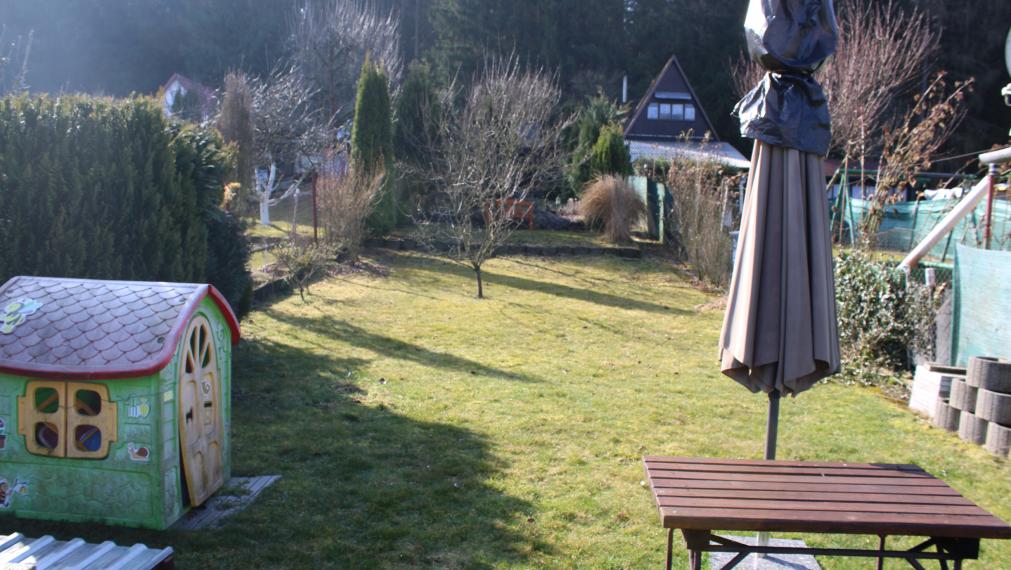 EXKLUZÍVNE- SPEKTRUM REALITY- Na Predaj záhradná chatka s pozemkom 385 m2,, záhradkárska osada SNP " Handlová