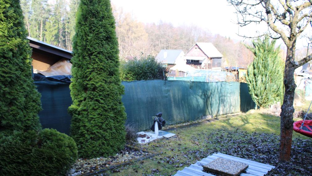 EXKLUZÍVNE- SPEKTRUM REALITY- Na Predaj záhradná chatka s pozemkom 385 m2,, záhradkárska osada SNP " Handlová