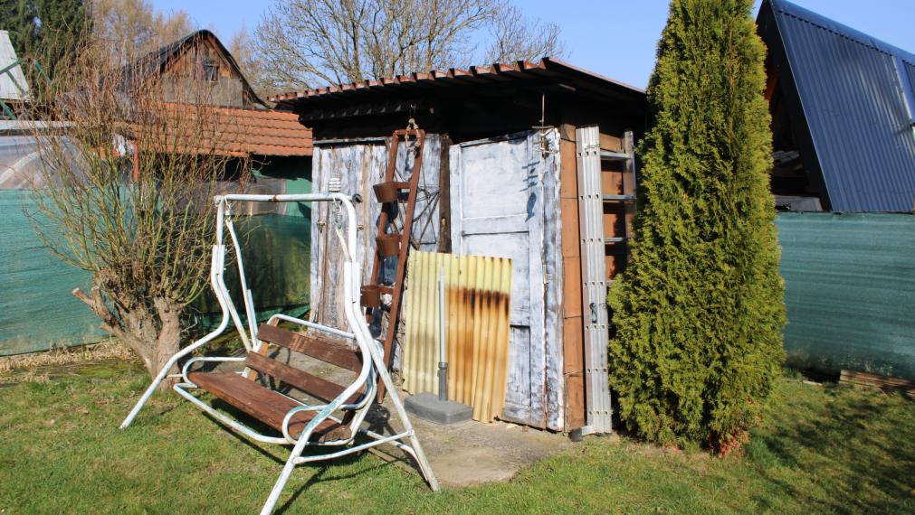 EXKLUZÍVNE- SPEKTRUM REALITY- Na Predaj záhradná chatka s pozemkom 385 m2,, záhradkárska osada SNP " Handlová