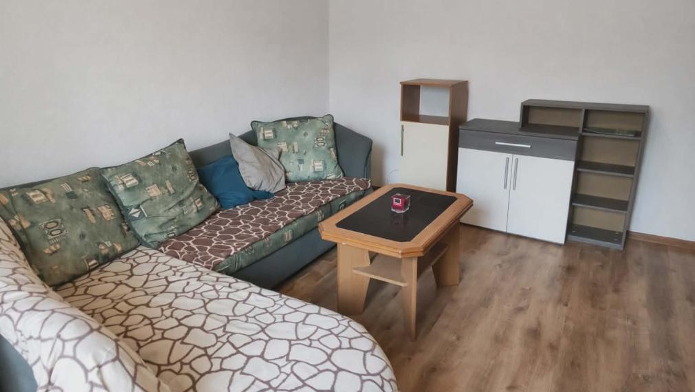 SPEKTRUM REALITY- Na PRENÁJOM  zariadený 1- izbový byt, 29 m2, Handlová, 29.Augusta