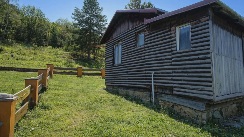 SPEKTRUM REALITY- Na Predaj Rekreačná chata v obci Vyhne, okres Žiar nad Hronom
