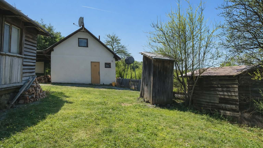 SPEKTRUM REALITY- Na Predaj Rekreačná chata v obci Vyhne, okres Žiar nad Hronom