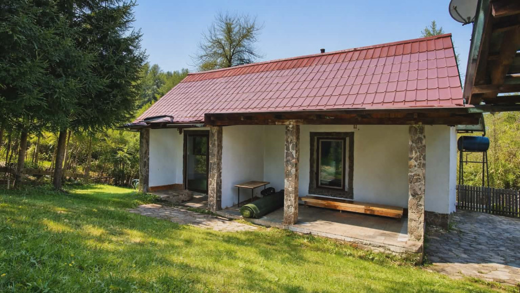 SPEKTRUM REALITY- Na Predaj Rekreačná chata v obci Vyhne, okres Žiar nad Hronom