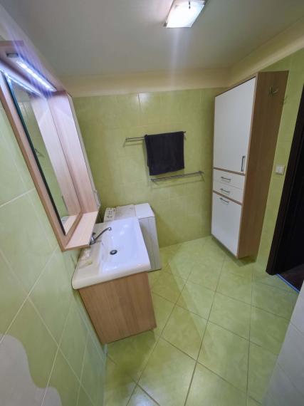 SPEKTRUM REALITY- Na PREDAJ kompletne prerobený 3.5-izbový byt, 82 m2, Prievidza