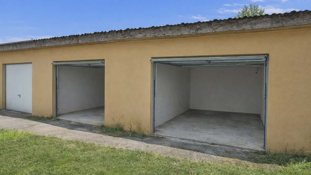 EXKLUZÍVNE-SPEKTRUM REALITY- Na Predaj moderná murovaná Garáž 24 m2, Handlová, okres Prievidza