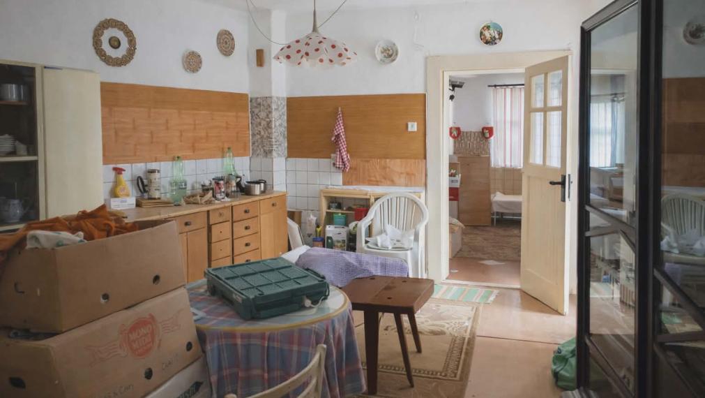 SPEKTRUM REALITY - Na Predaj  starší rodinný dom/ chalupa s pozemkom  506 m2 , Poruba, okres Prievidza