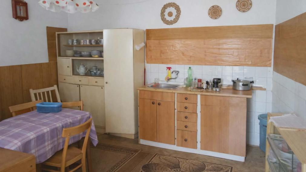 SPEKTRUM REALITY - Na Predaj  starší rodinný dom/ chalupa s pozemkom  506 m2 , Poruba, okres Prievidza