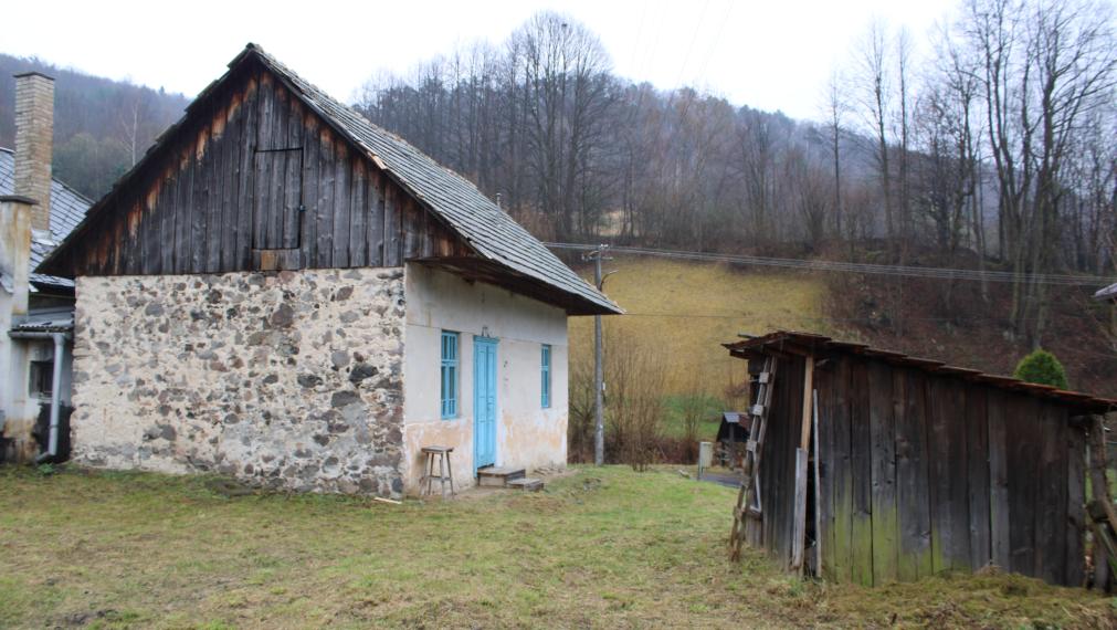 SPEKTRUM REALITY - Na Predaj rodinný dom/ chalupa s pozemkom 213 m2 , Dolná Ves, okres Žiar nad Hronom