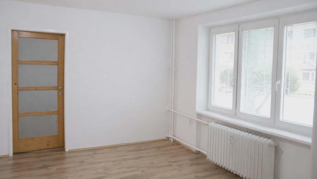 SPEKTRUM REALITY- Na PREDAJ veľkometrážny 3-izbový byt, 81 m2, Handlová, 29. Augusta