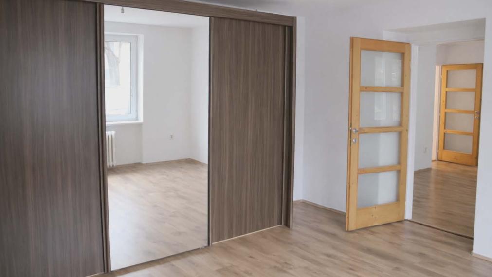 SPEKTRUM REALITY- Na PREDAJ veľkometrážny 3-izbový byt, 81 m2, Handlová, 29. Augusta