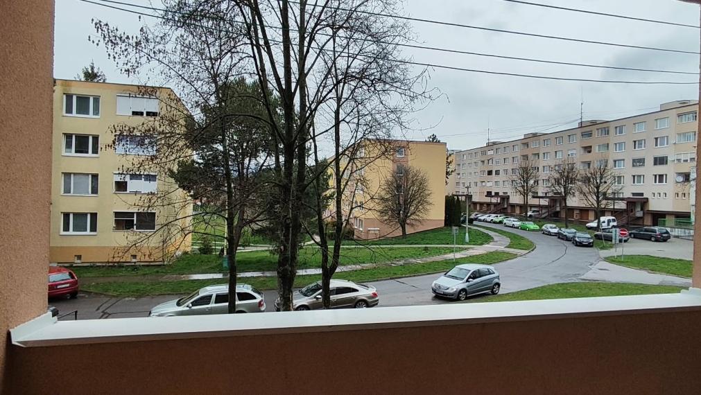 SPEKTRUM REALITY- Na Predaj 3-izbový byt, 80 m2 s loggiou, okres Prievidza, sídlisko Kopanice