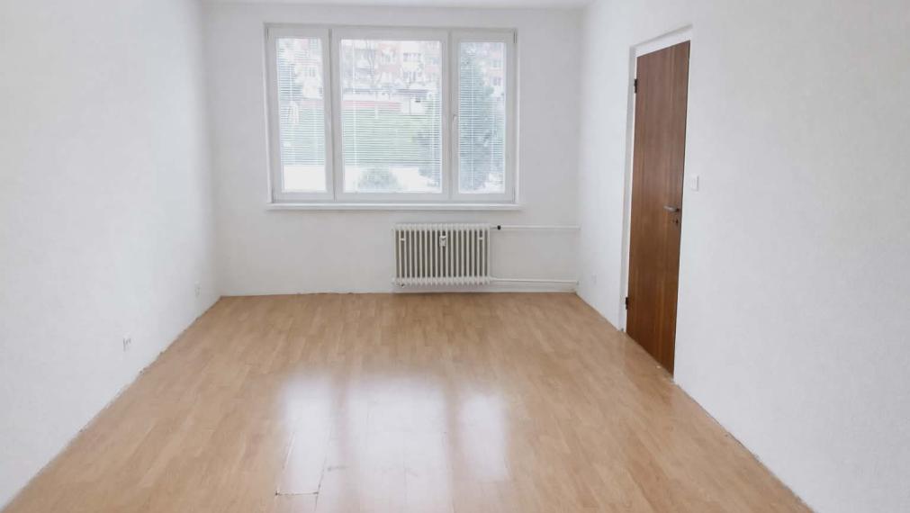 SPEKTRUM REALITY- Na Predaj 3-izbový byt, 80 m2 s loggiou, okres Prievidza, sídlisko Kopanice