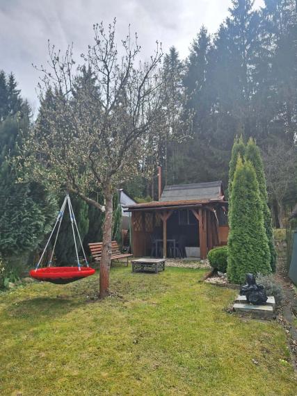 EXKLUZÍVNE- SPEKTRUM REALITY- Na Predaj záhradná chatka s pozemkom 385 m2,, záhradkárska osada SNP " Handlová