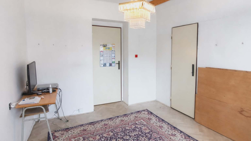 SPEKTRUM REALITY - Na PREDAJ 2 -izbový byt 60 m2, Handlová ul. Mierové námestie