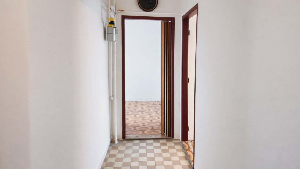 SPEKTRUM REALITY - Na PREDAJ 2 -izbový byt 60 m2, Handlová ul. Mierové námestie