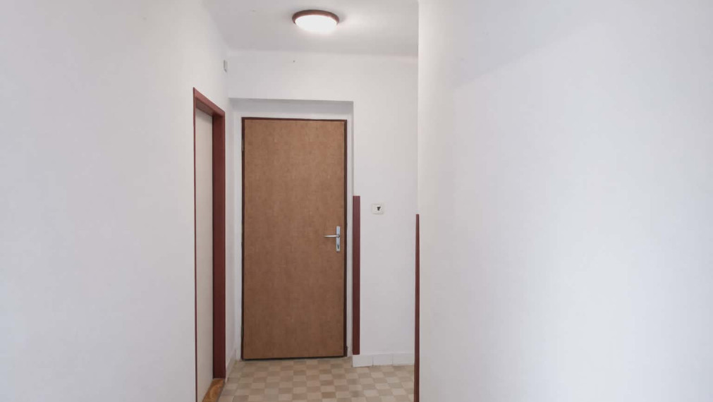 SPEKTRUM REALITY - Na PREDAJ 2 -izbový byt 60 m2, Handlová ul. Mierové námestie