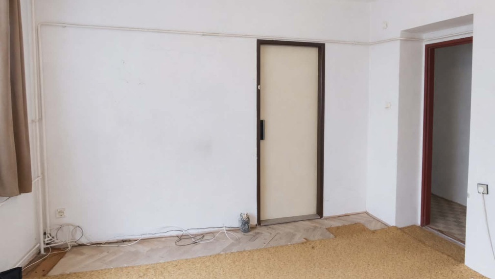 SPEKTRUM REALITY - Na PREDAJ 2 -izbový byt 60 m2, Handlová ul. Mierové námestie