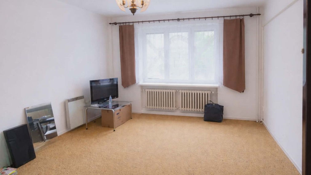 SPEKTRUM REALITY - Na PREDAJ 2 -izbový byt 60 m2, Handlová ul. Mierové námestie
