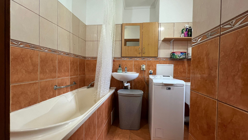 SPEKTRUM REALITY- Na PRENÁJOM komplet rekonštruovaný 2- izbový byt Handlová, ul. 29. Augusta