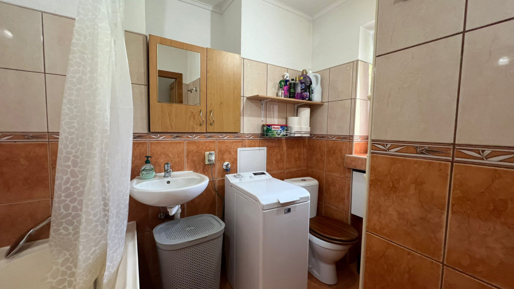 SPEKTRUM REALITY- Na PRENÁJOM komplet rekonštruovaný 2- izbový byt Handlová, ul. 29. Augusta