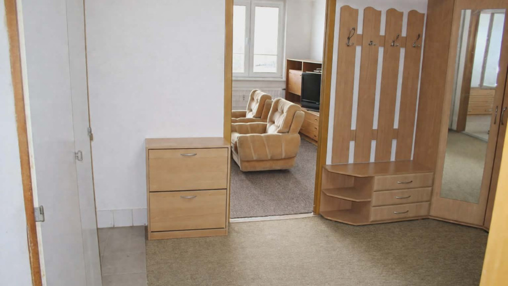 SPEKTRUM REALITY- Na PREDAJ veľkometrážny 4-izbový byt, 84 m2, Handlová, ul. Okružná