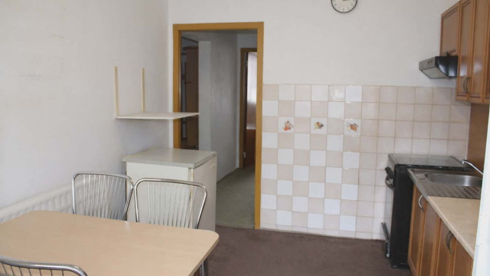 SPEKTRUM REALITY- Na PREDAJ veľkometrážny 4-izbový byt, 84 m2, Handlová, ul. Okružná