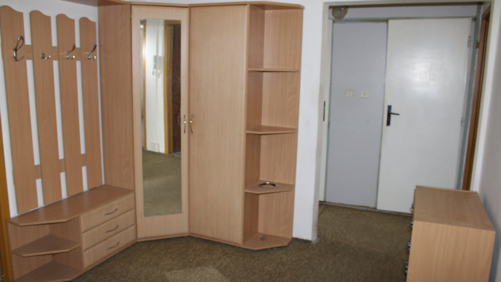 SPEKTRUM REALITY- Na PREDAJ veľkometrážny 4-izbový byt, 84 m2, Handlová, ul. Okružná