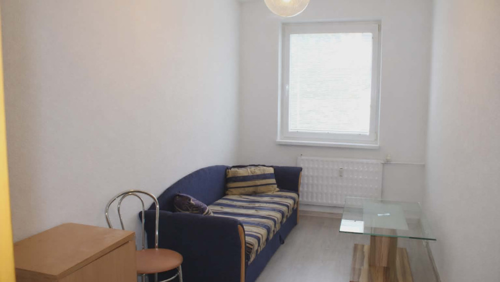 SPEKTRUM REALITY- Na PREDAJ veľkometrážny 4-izbový byt, 84 m2, Handlová, ul. Okružná