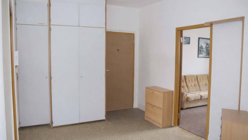 SPEKTRUM REALITY- Na PREDAJ veľkometrážny 4-izbový byt, 84 m2, Handlová, ul. Okružná