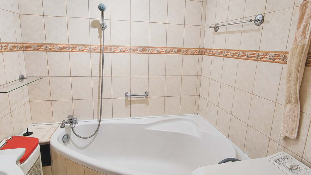 SPEKTRUM REALITY- Na PREDAJ  3-izbový byt, 64 m2 s loggiou, Prievidza, sídlisko Zapotôčky
