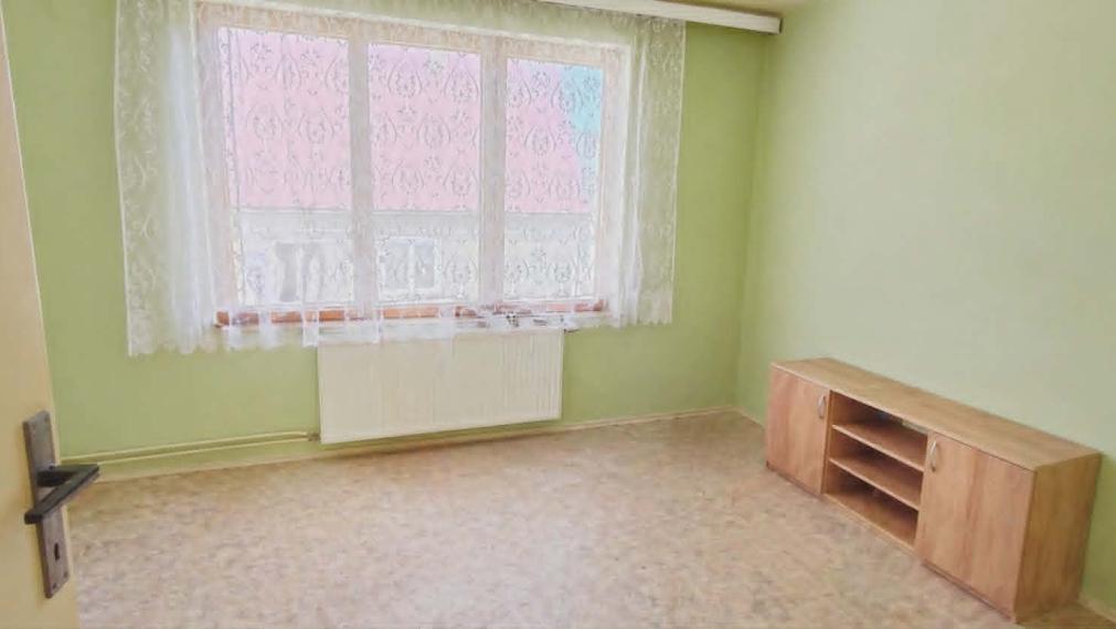 SPEKTRUM REALITY - Na PREDAJ Rodinný dom s garážou, pozemkom 802 m2, Nitrianske Pravno, okres Prievidza