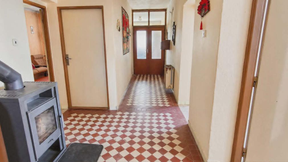 SPEKTRUM REALITY - Na PREDAJ Rodinný dom s garážou, pozemkom 802 m2, Nitrianske Pravno, okres Prievidza