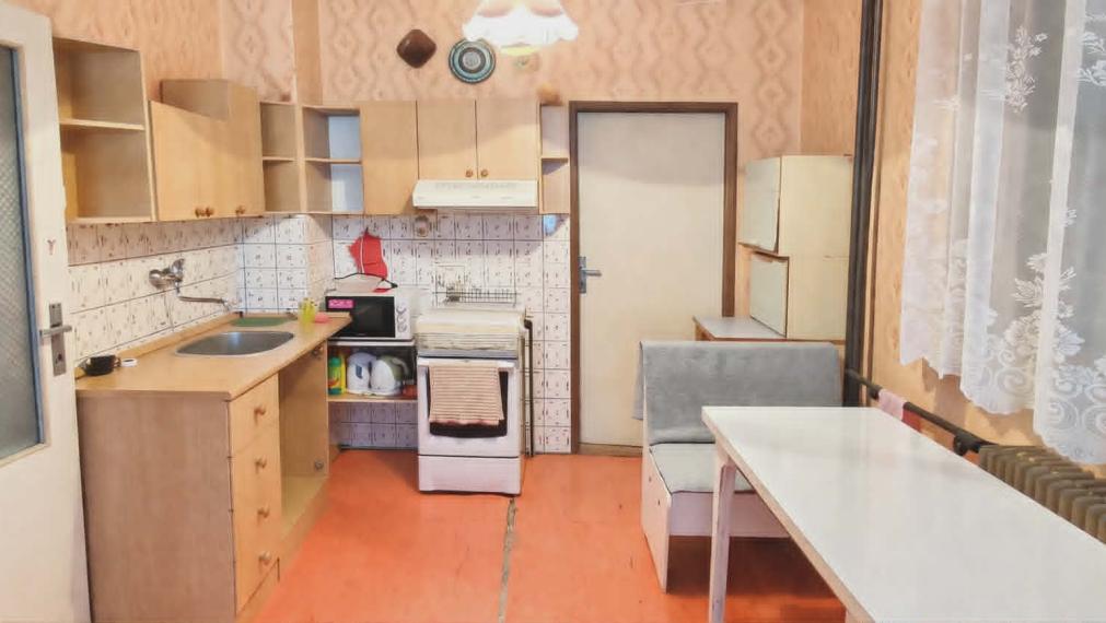 SPEKTRUM REALITY - Na PREDAJ Rodinný dom s garážou, pozemkom 802 m2, Nitrianske Pravno, okres Prievidza