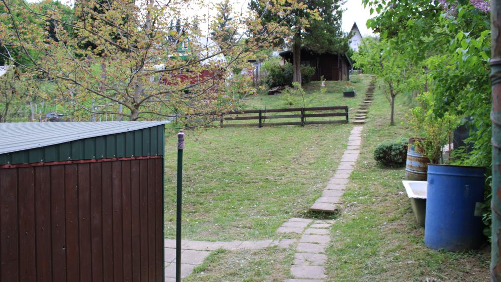 EXKLUZÍVNE- SPEKTRUM REALITY- Na Predaj záhradná chatka s pozemkom 398 m2,, záhradkárska osada Mier " Handlová