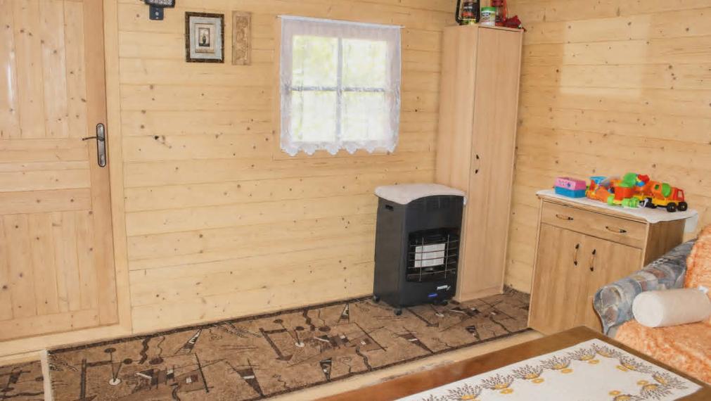 EXKLUZÍVNE- SPEKTRUM REALITY- Na Predaj záhradná chatka s pozemkom 398 m2,, záhradkárska osada Mier " Handlová