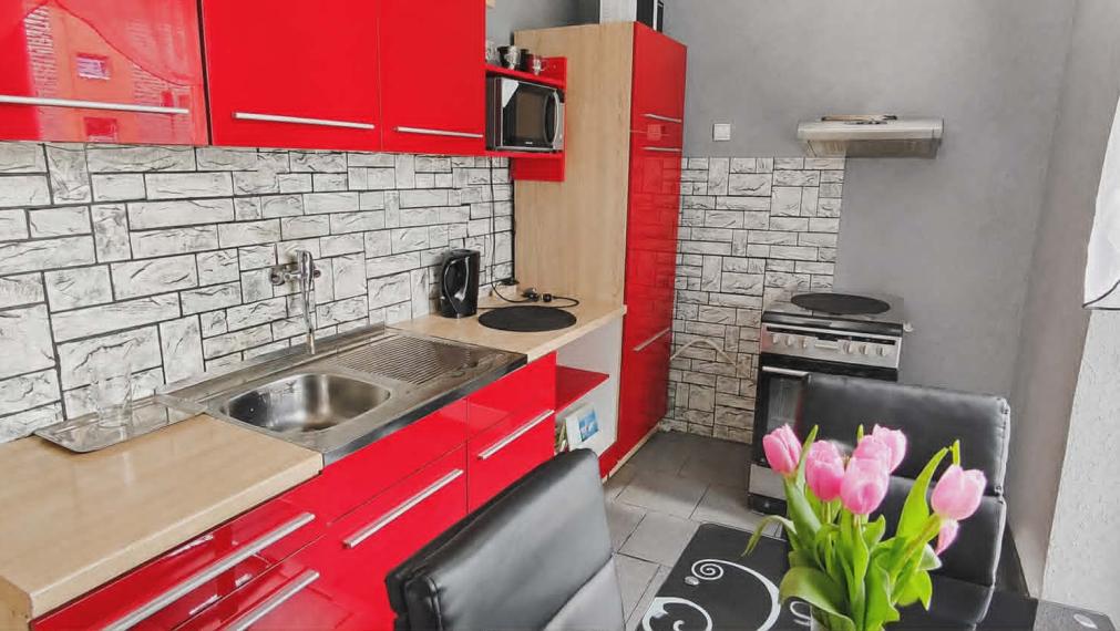 SPEKTRUM REALITY- Na Predaj 2-izbový byt, 54 m2 s balkónom, okres Žiar nad Hronom, ul. Dubčeka