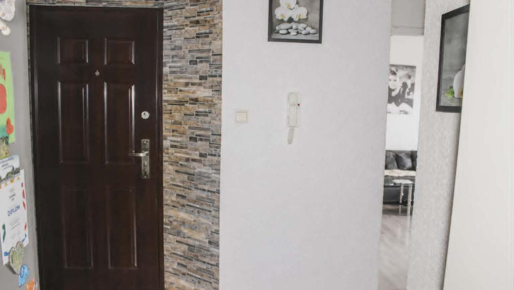 SPEKTRUM REALITY- Na Predaj 2-izbový byt, 54 m2 s balkónom, okres Žiar nad Hronom, ul. Dubčeka