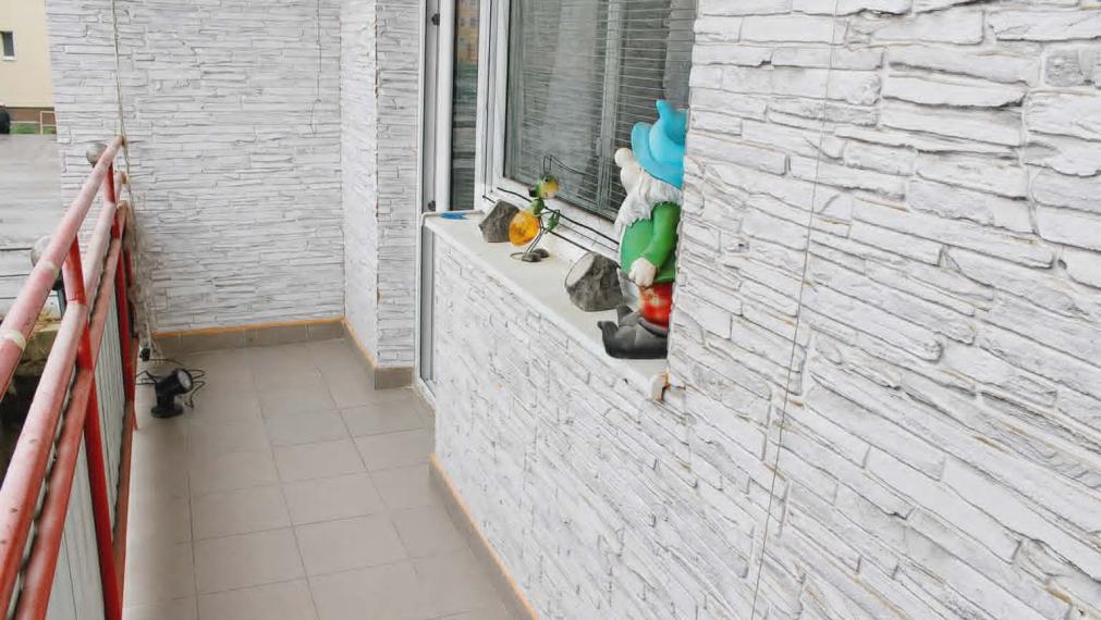SPEKTRUM REALITY- Na Predaj 2-izbový byt, 54 m2 s balkónom, okres Žiar nad Hronom, ul. Dubčeka