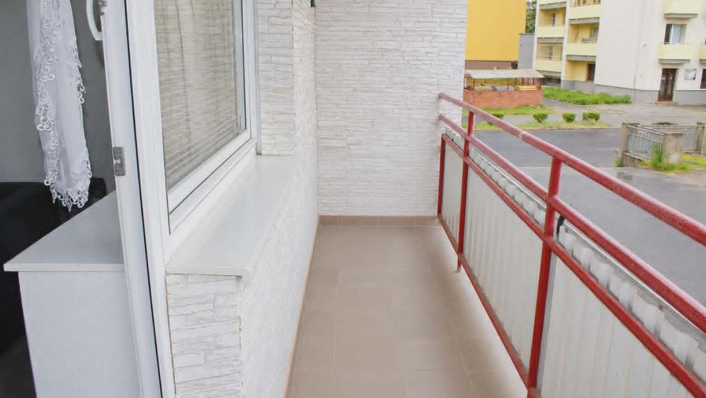 SPEKTRUM REALITY- Na Predaj 2-izbový byt, 54 m2 s balkónom, okres Žiar nad Hronom, ul. Dubčeka