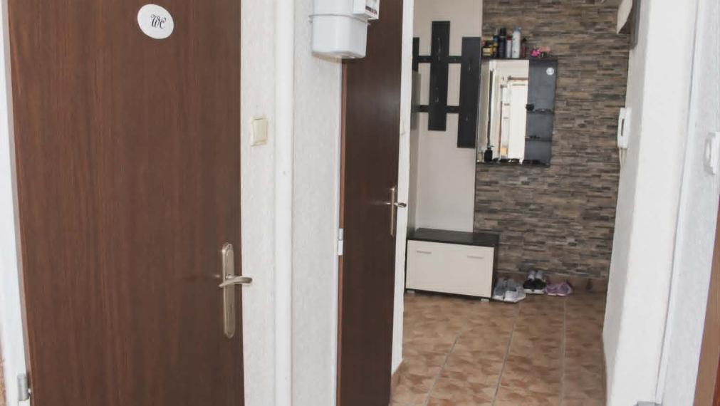 SPEKTRUM REALITY- Na Predaj 2-izbový byt, 54 m2 s balkónom, okres Žiar nad Hronom, ul. Dubčeka