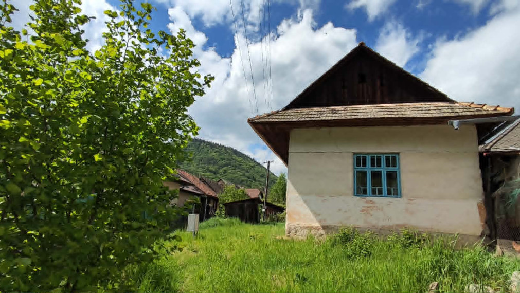 SPEKTRUM REALITY - Na Predaj rodinný dom/ chalupa s pozemkom 213 m2 , Dolná Ves, okres Žiar nad Hronom