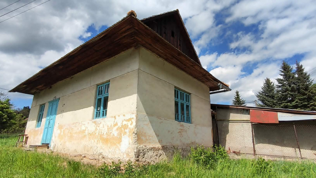 SPEKTRUM REALITY - Na Predaj rodinný dom/ chalupa s pozemkom 213 m2 , Dolná Ves, okres Žiar nad Hronom