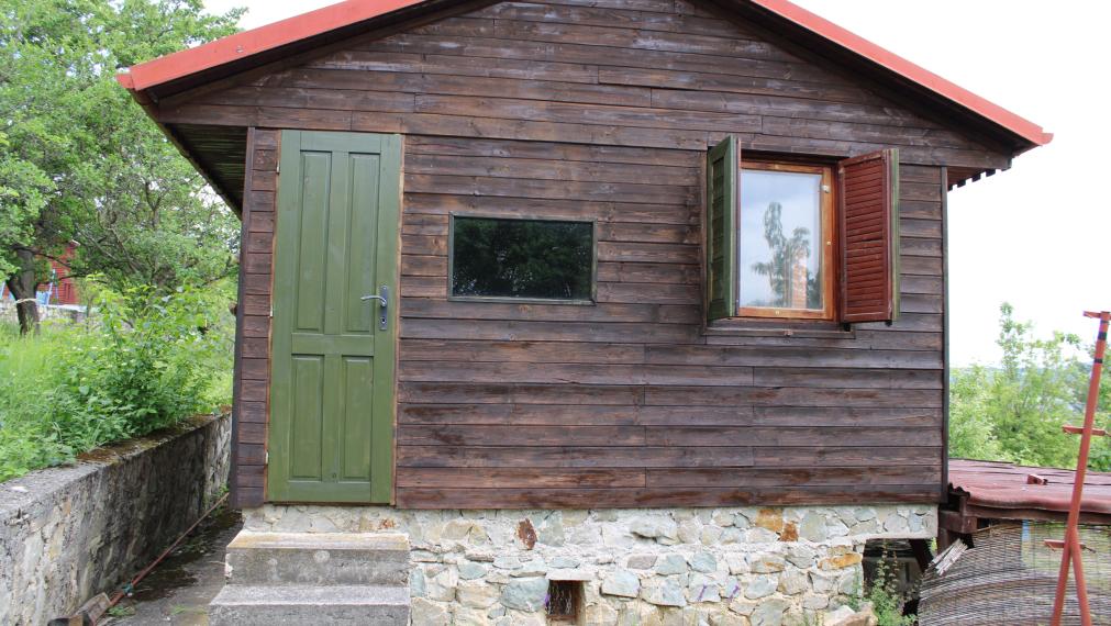 SPEKTRUM REALITY- Na Predaj záhradná chatka s pozemkom 391 m2, Návojovce, okres Partizánske