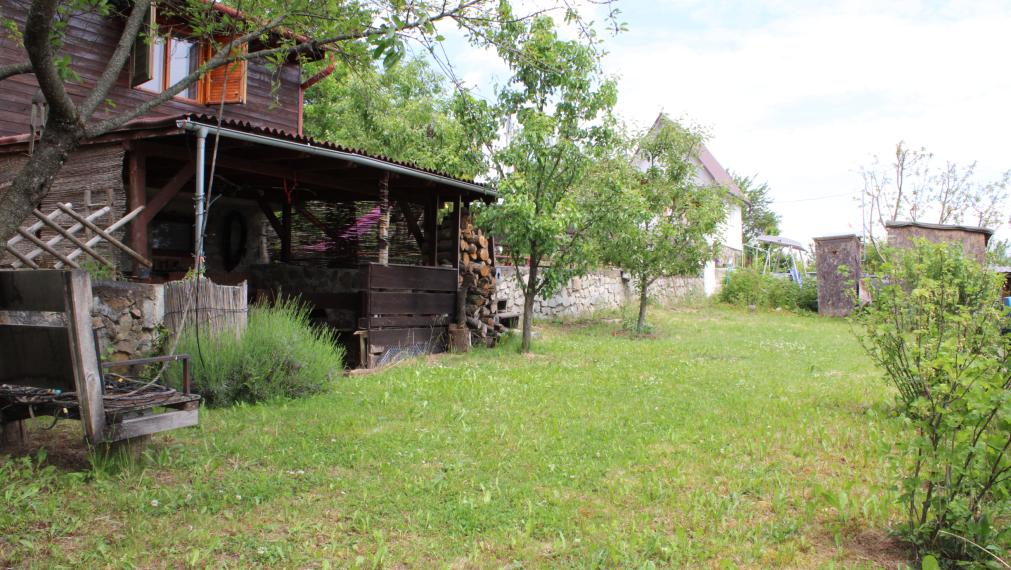 SPEKTRUM REALITY- Na Predaj záhradná chatka s pozemkom 391 m2, Návojovce, okres Partizánske