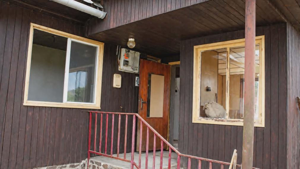 EXKLUZÍVNE-SPEKTRUM REALITY- Na predaj 3-izbový rodinný dom / chalupa s pozemkom 246 m2, Sklené, okres Turčianske Teplice