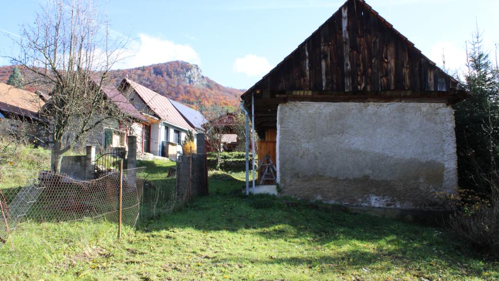 SPEKTRUM REALITY - Na Predaj  záhrada s hospodárskou budovou 429 m2 , Temeš, okres Prievidza
