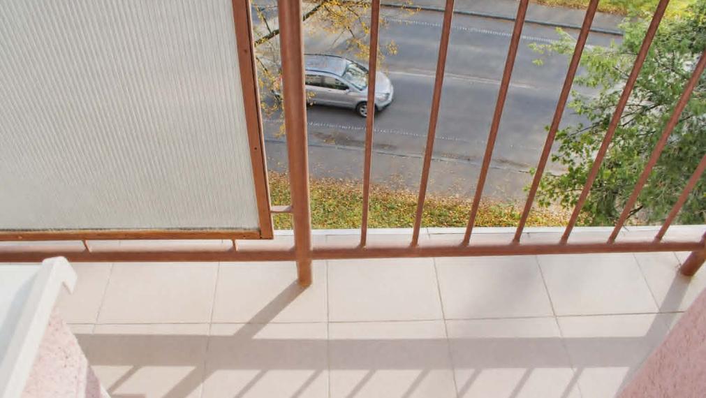 EXKLUZÍVNE-SPEKTRUM REALITY- Na Predaj 3-izbový byt, 62 m2 s balkónom, Handlová, ul. Prievidzská
