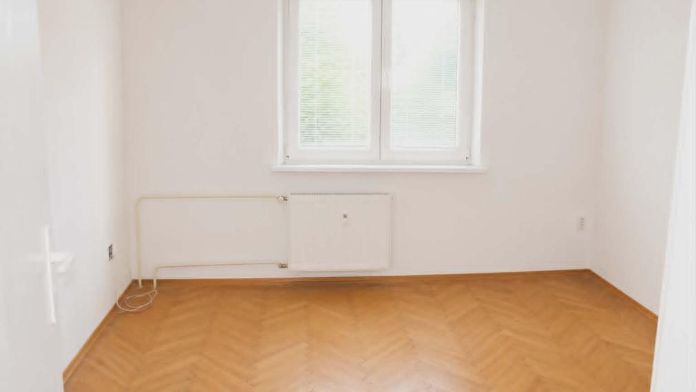 EXKLUZÍVNE-SPEKTRUM REALITY- Na Predaj 3-izbový byt, 62 m2 s balkónom, Handlová, ul. Prievidzská