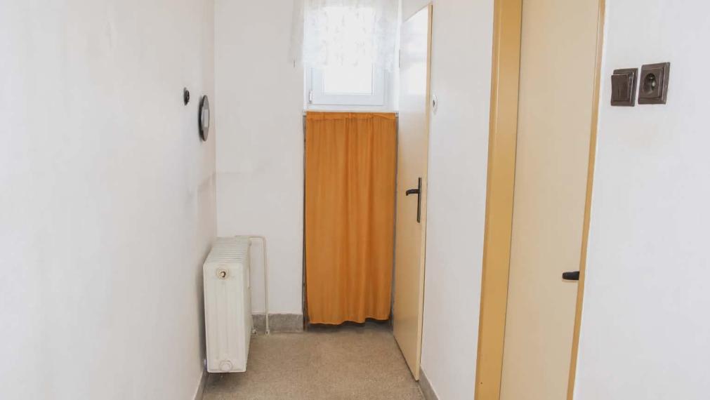 EXKLUZÍVNE-SPEKTRUM REALITY- Na Predaj 2-izbový byt, 73.61 m2 s balkónom, Zemianske Kostoľany, okres Prievidza